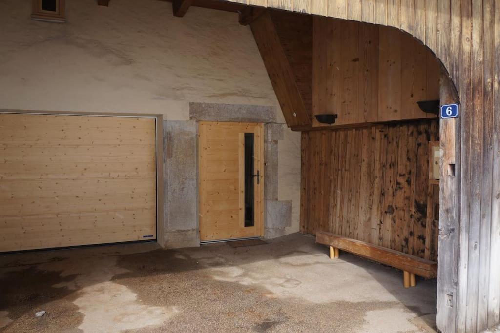 Ancienne Ferme Comtoise 4 Etoiles, 11 Personnes Lac St-Point/Mont D'Or Montperreux Luaran gambar