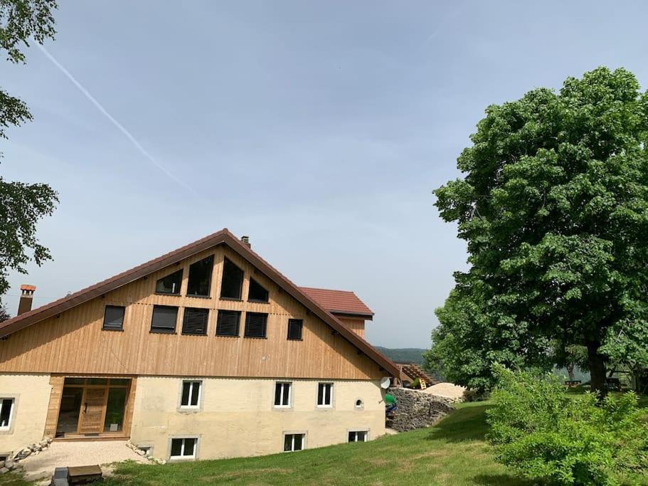 Ancienne Ferme Comtoise 4 Etoiles, 11 Personnes Lac St-Point/Mont D'Or Montperreux Luaran gambar
