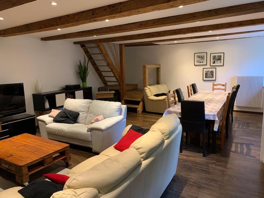 Ancienne Ferme Comtoise 4 Etoiles, 11 Personnes Lac St-Point/Mont D'Or Montperreux Luaran gambar