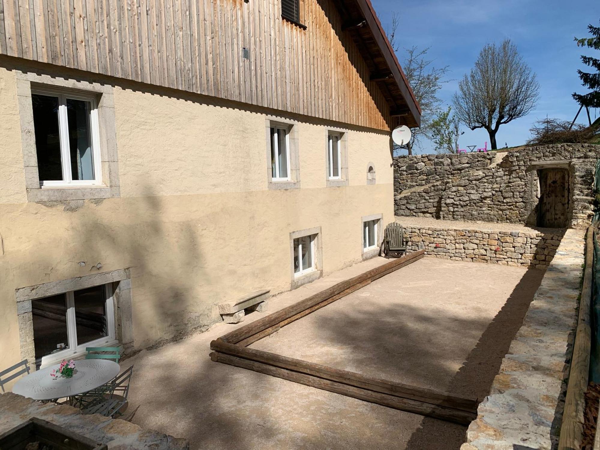 Ancienne Ferme Comtoise 4 Etoiles, 11 Personnes Lac St-Point/Mont D'Or Montperreux Luaran gambar